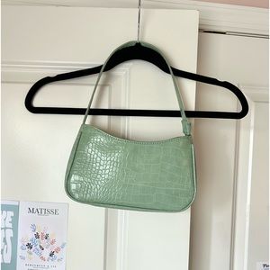 Light green faux crocodile skin material purse, single pocket